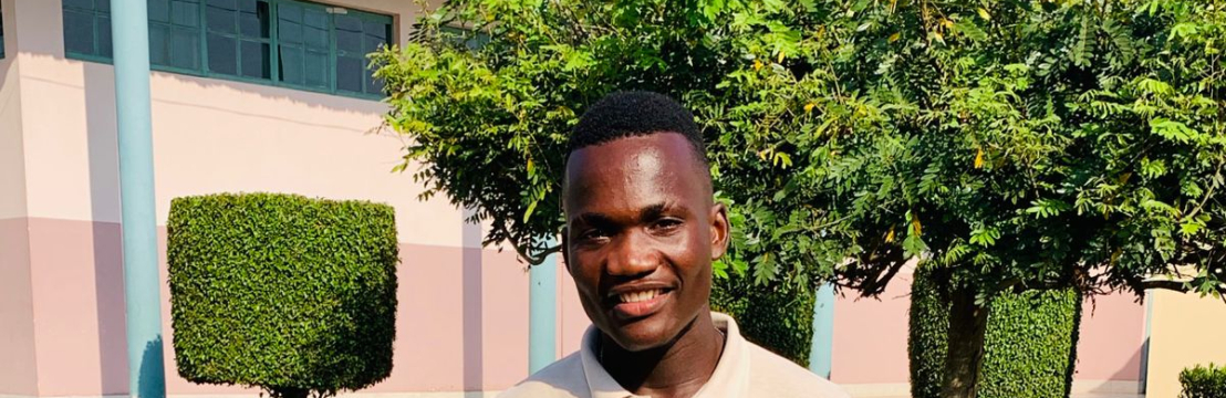 Eufr&aacute;sio  Bango